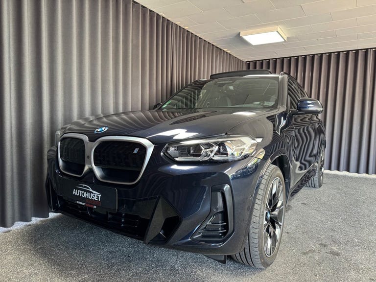 BMW iX3 Charged Plus M-Sport