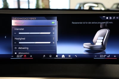 BMW iX xDrive40 Fully Charged