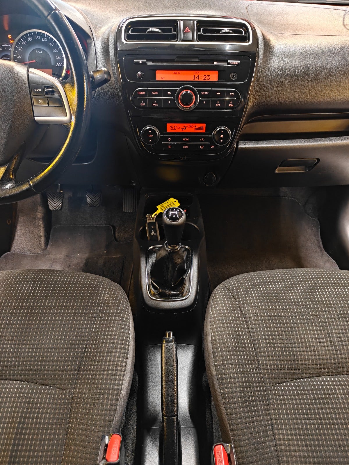 Billede af Mitsubishi Space Star 1,2 Black & White