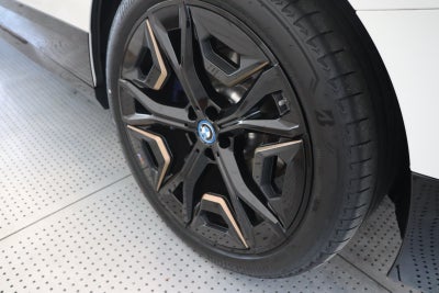 BMW iX xDrive40 Sport