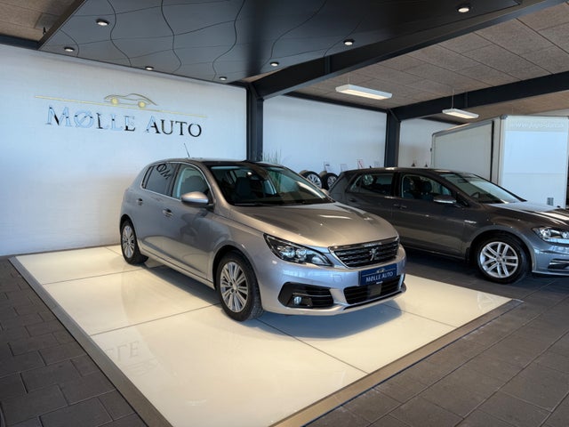 Peugeot 308 1,5 BlueHDi 130 Selection Sky