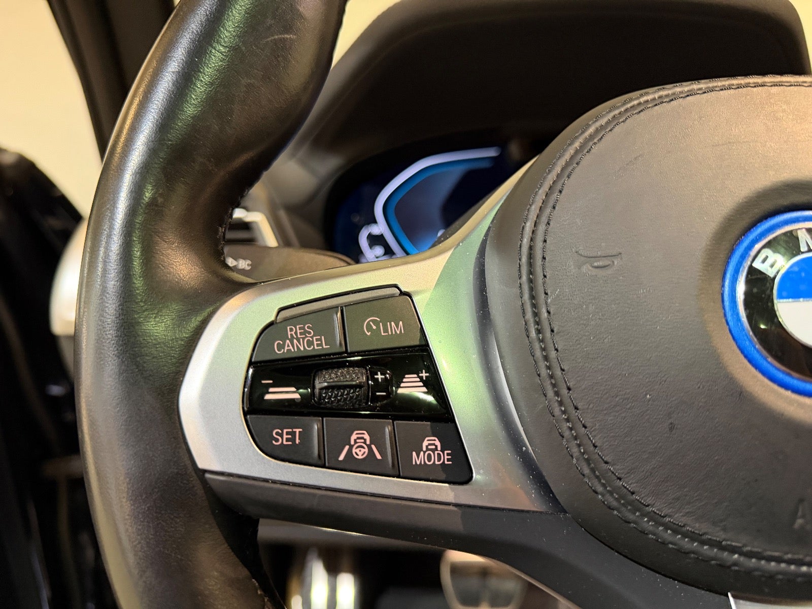 BMW iX3 Charged Plus M-Sport