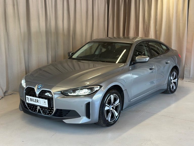 BMW i4 eDrive40 Charged