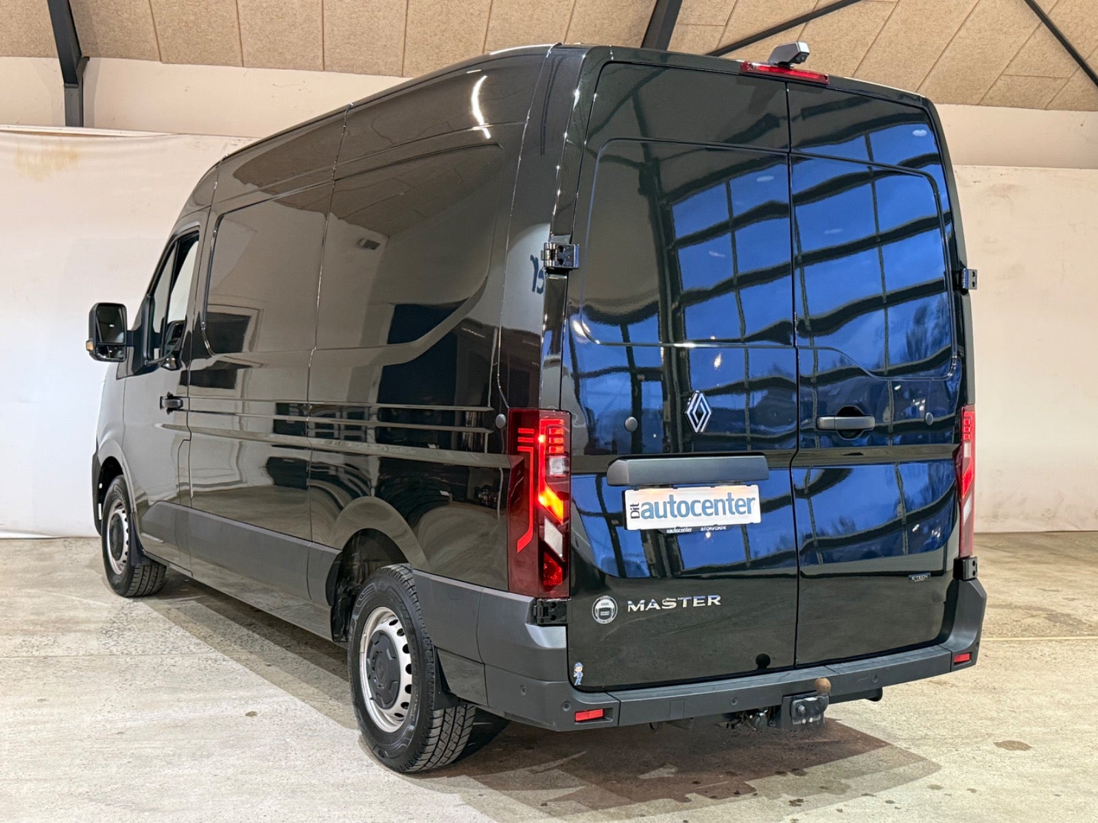 Renault Master V T35 E-Tech L2H2 Kassevogn Tekno