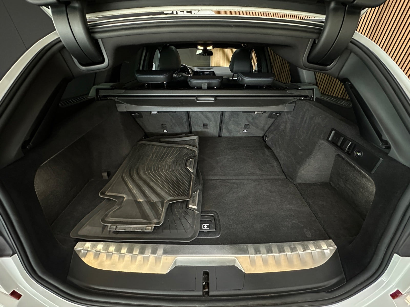 Billede af BMW 330e 2,0 Touring M-Sport+ aut.
