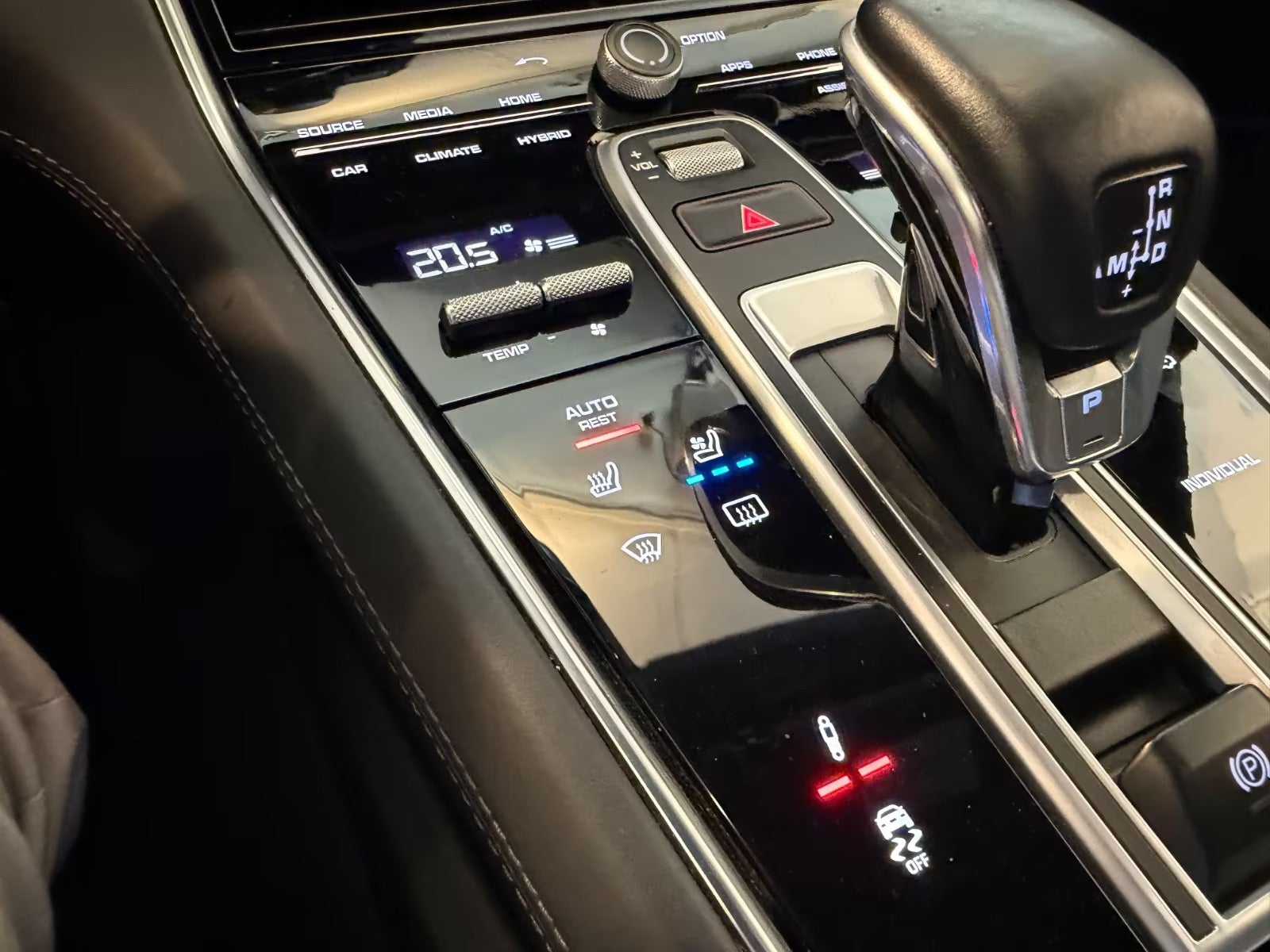 Porsche – Panamera Turbo S