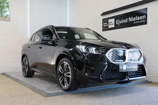 BMW iX2 eDrive20 Fully Charged M-Sport 2026 El 4.000 km
