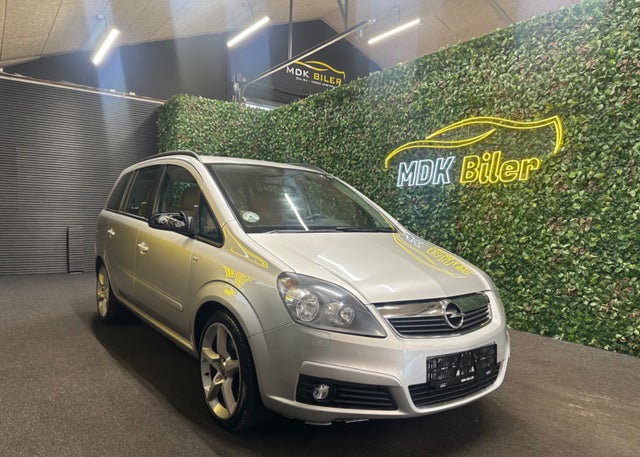 Opel Zafira 2,2 16V Cosmo aut.