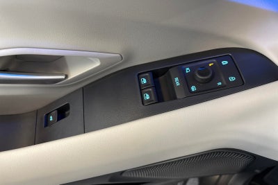 Ford Explorer Premium Extended Range