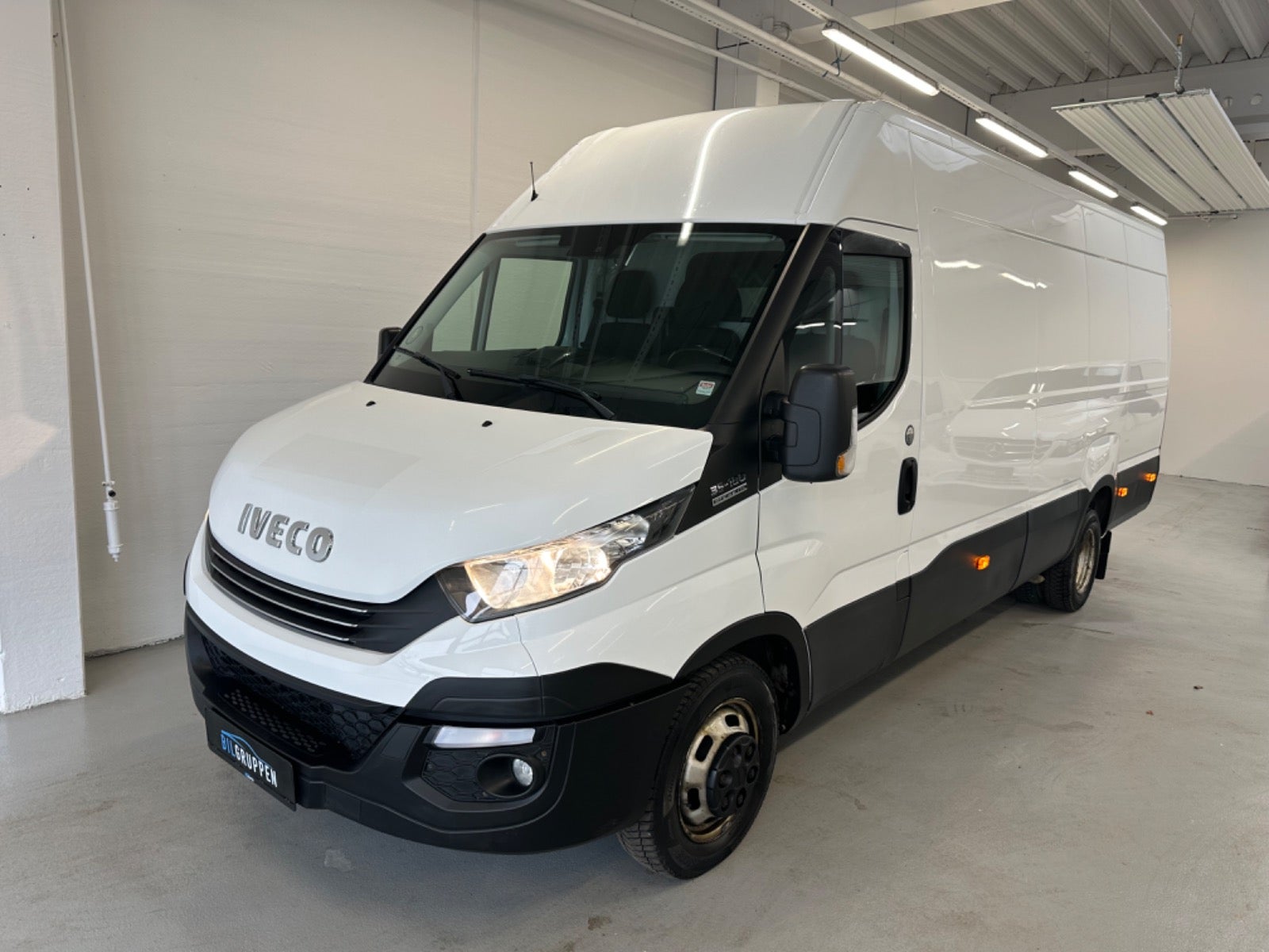 Iveco Daily 3,0 35C18 16m³ Van AG8