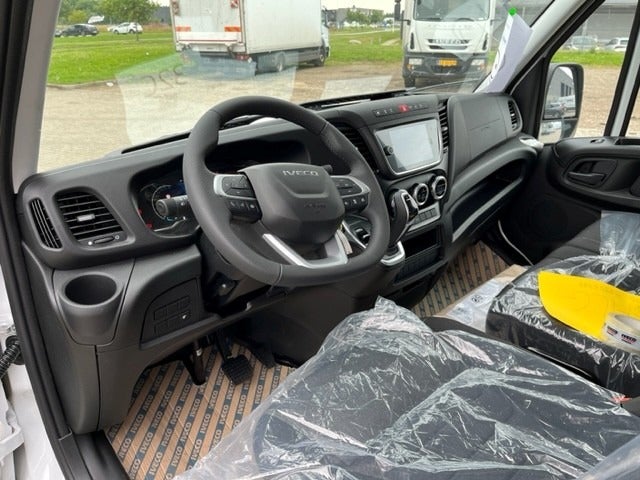 Billede af Iveco Daily 3,0 35S18 4100mm Alukasse m/lift AG8