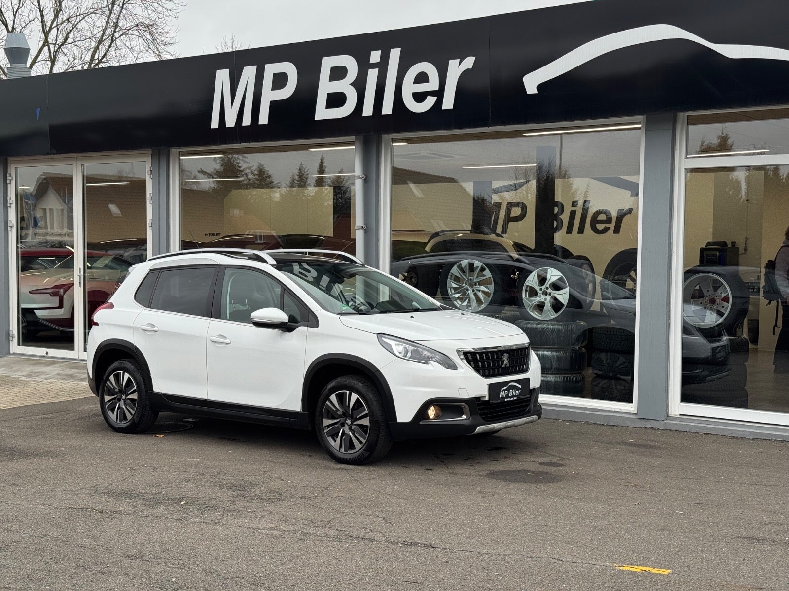 Billede af Peugeot 2008 1,5 BlueHDi 100 Allure Sky