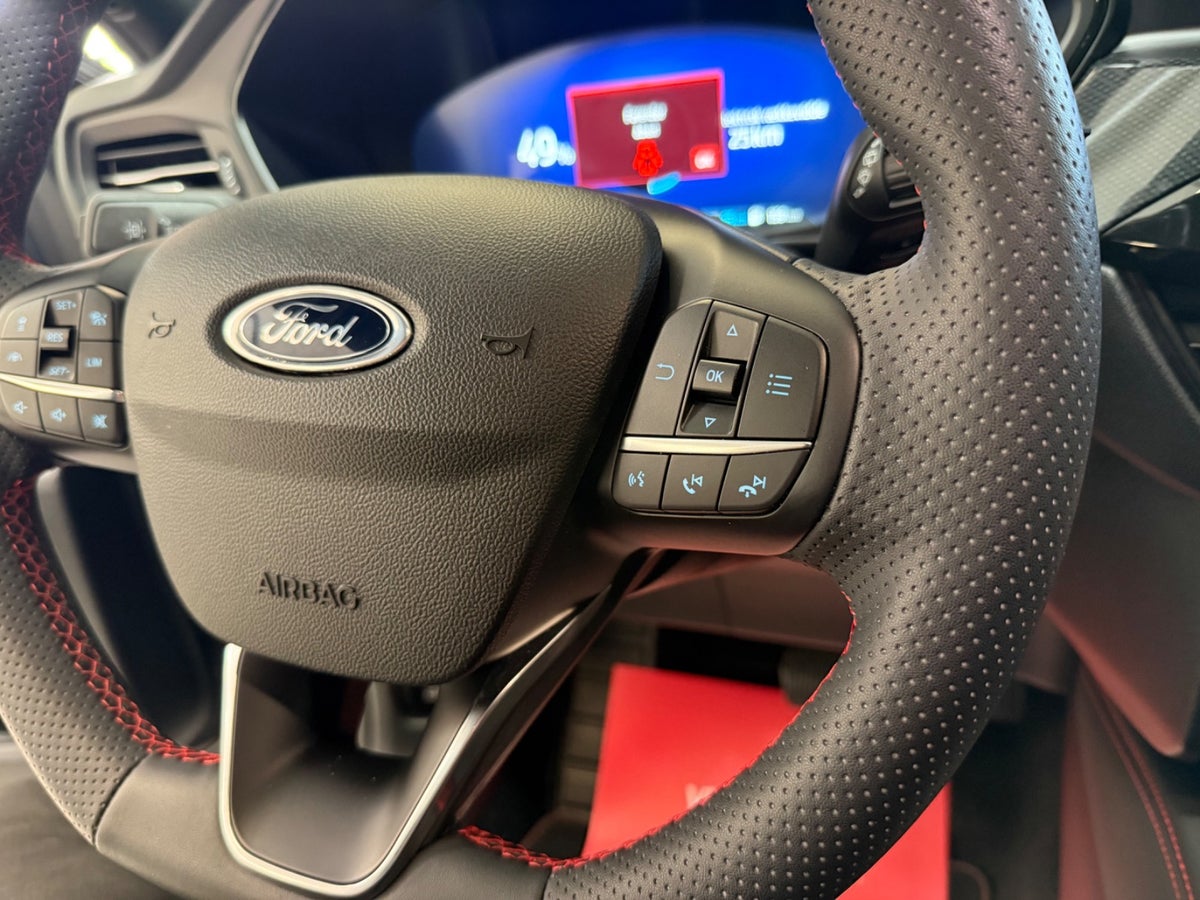 Ford Kuga PHEV ST-Line X CVT