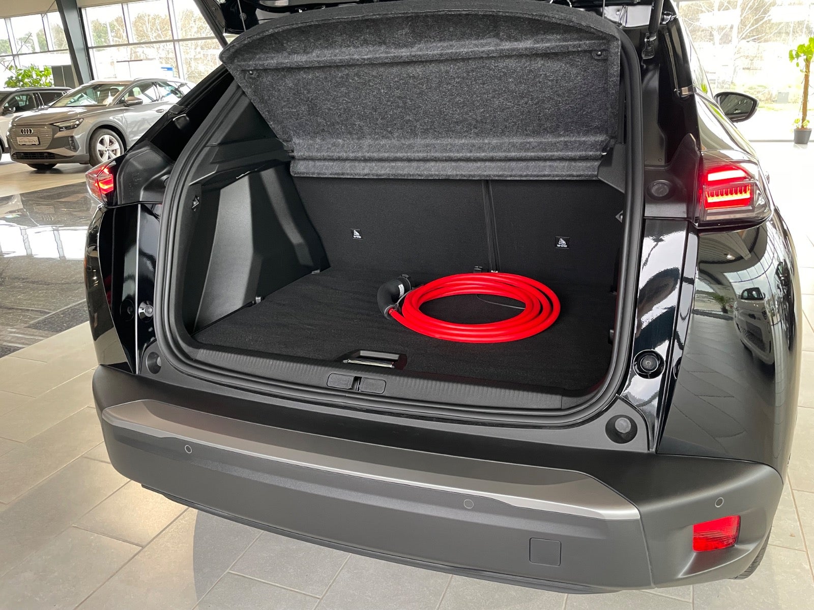 Billede af Peugeot e-2008 54 GT