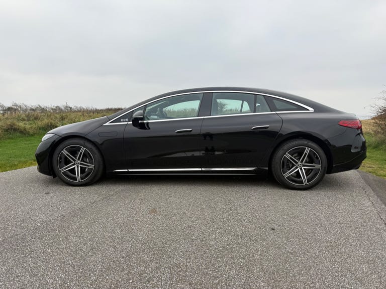 Mercedes EQS350 AMG Line