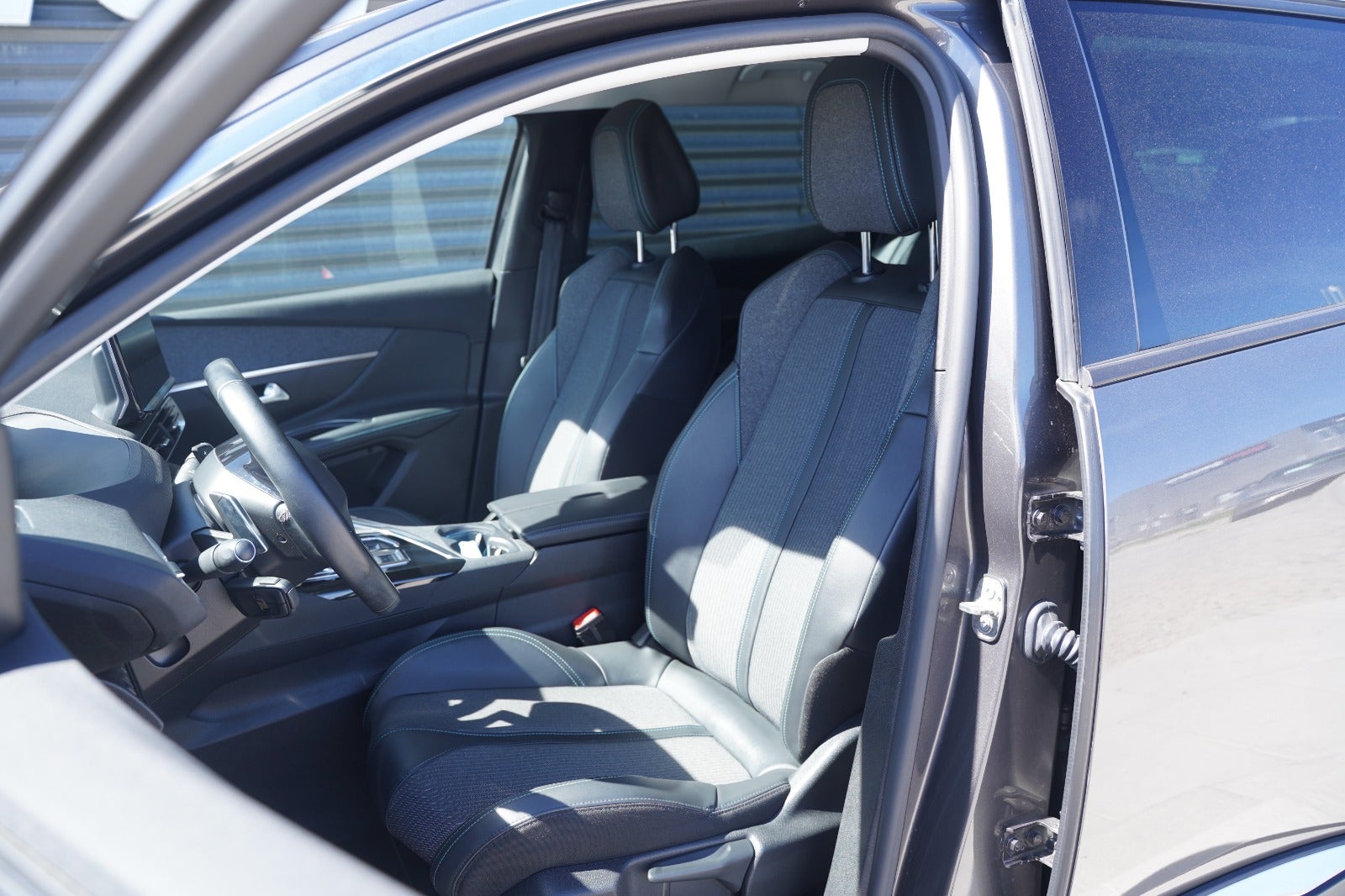 Billede af Peugeot 3008 1,6 Hybrid Allure EAT8