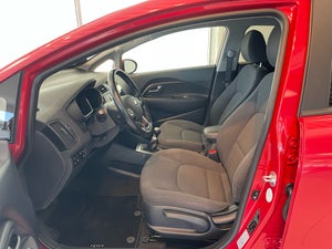 Kia Rio CVVT Attraction+