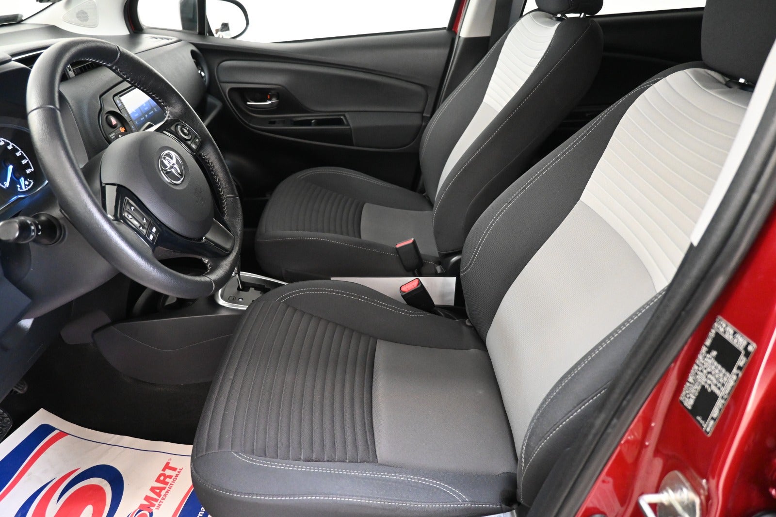 Toyota Yaris VVT-iE T3 Premium MDS