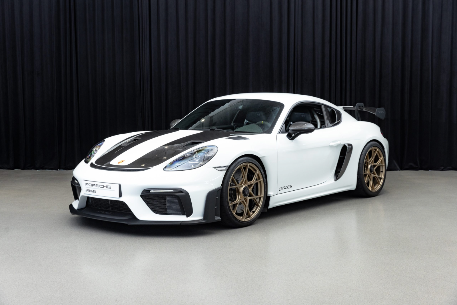 Porsche 718 Cayman GT4 RS