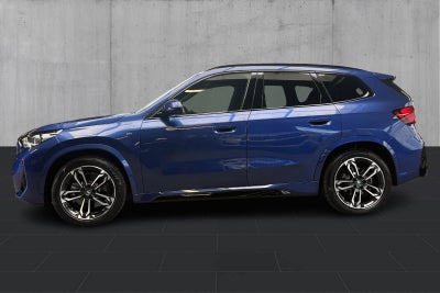 BMW iX1 xDrive30 Fully Charged M-Sport - 1