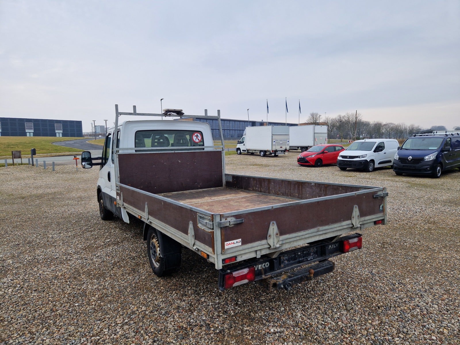 Billede af Iveco Daily 2,3 35S14 Mandskabsvogn m/lad