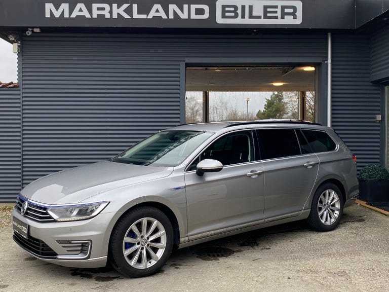 VW Passat GTE Variant DSG
