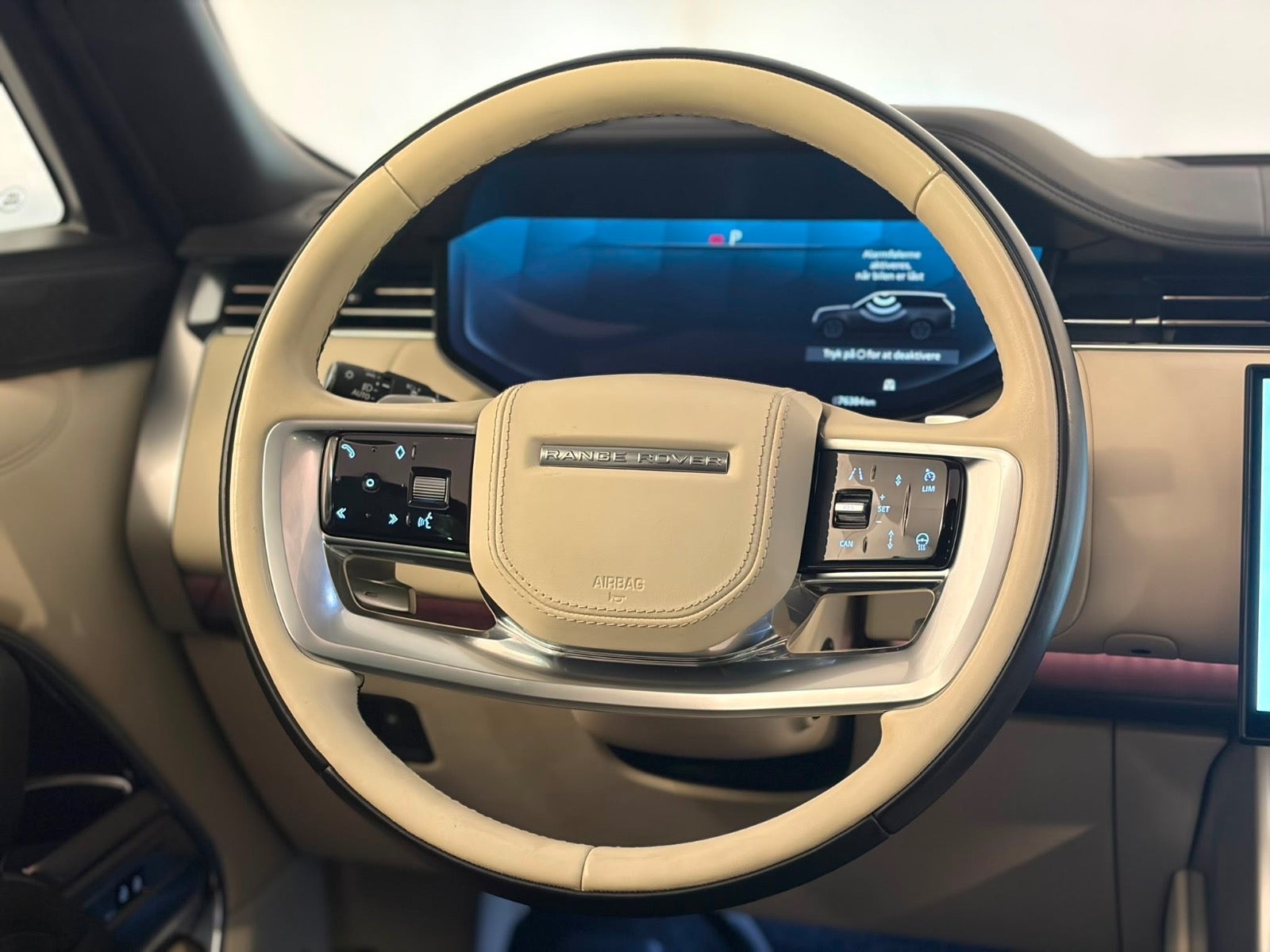 Land Rover – Range Rover