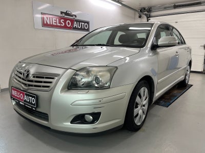 Toyota Avensis 2,0 Sol 4d