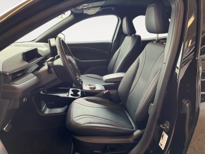 Ford Mustang Mach-E Premium Extended Range Van