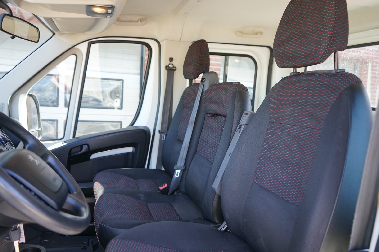 Billede af Peugeot Boxer 335 2,2 BlueHDi 165 L3 Plus