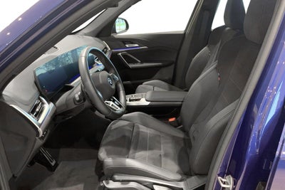 BMW iX1 eDrive20 M-Sport BMW iX1 eDrive20 M-Sport - 4