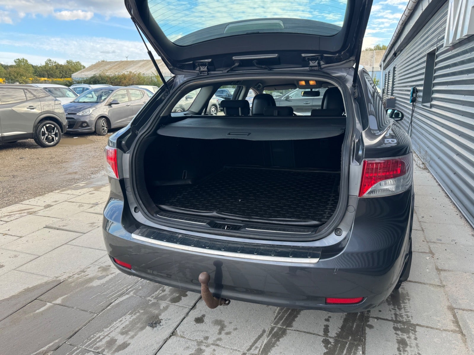 Billede af Toyota Avensis 2,0 D-4D TX stc.