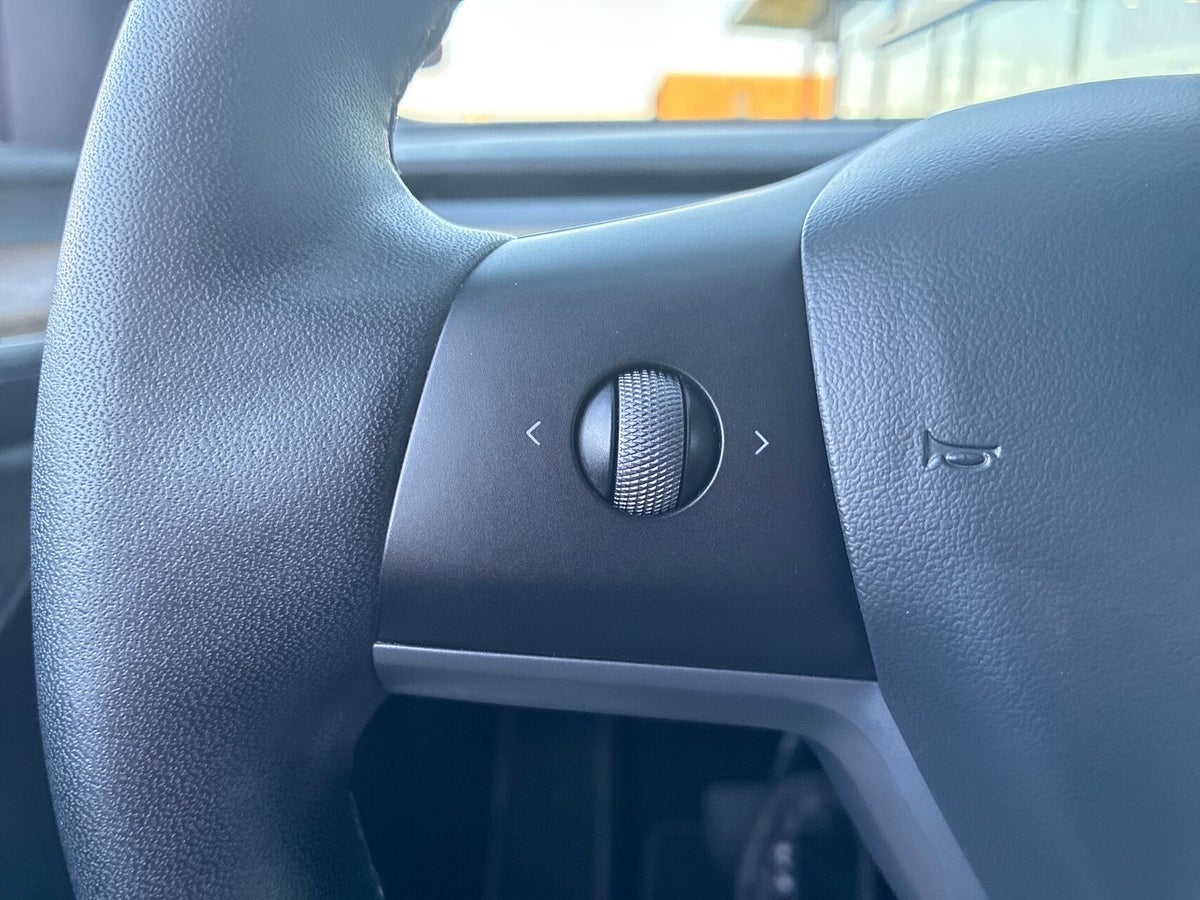 Tesla Model Y Long Range AWD billede 16