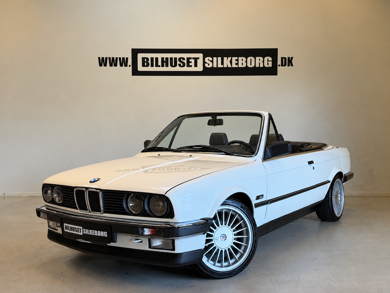 BMW 320i Cabriolet