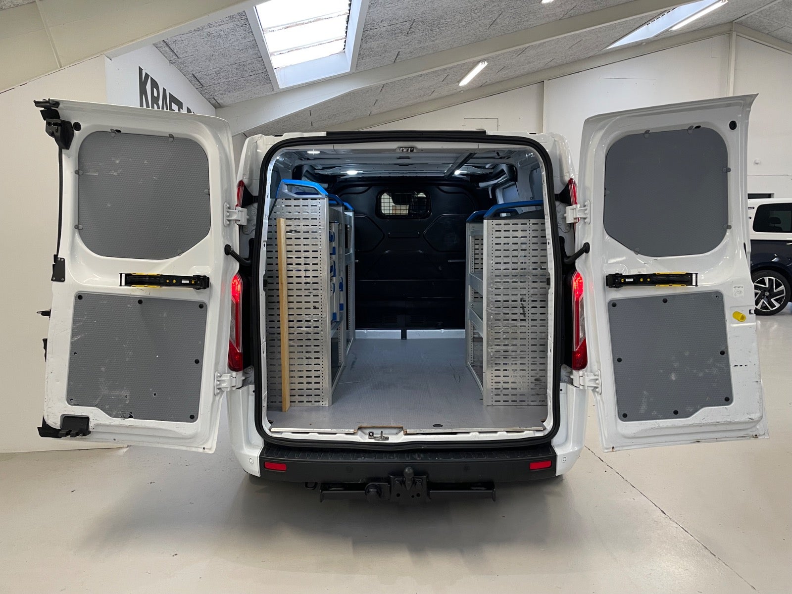 Billede af Ford Transit Custom 300L 2,0 TDCi 130 Trend aut.