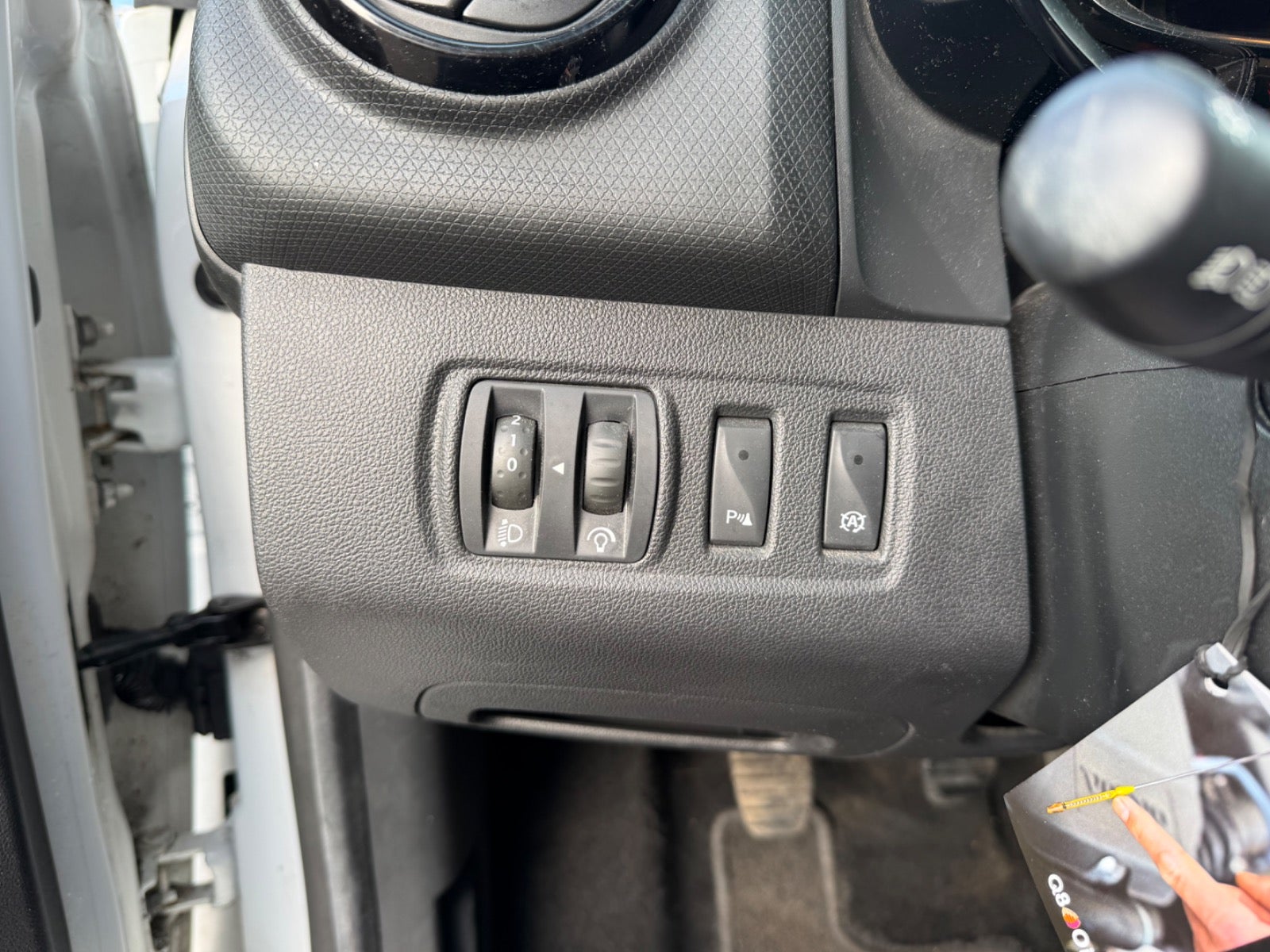 Billede af Renault Clio IV 0,9 TCe 90 Expression Sport Tourer