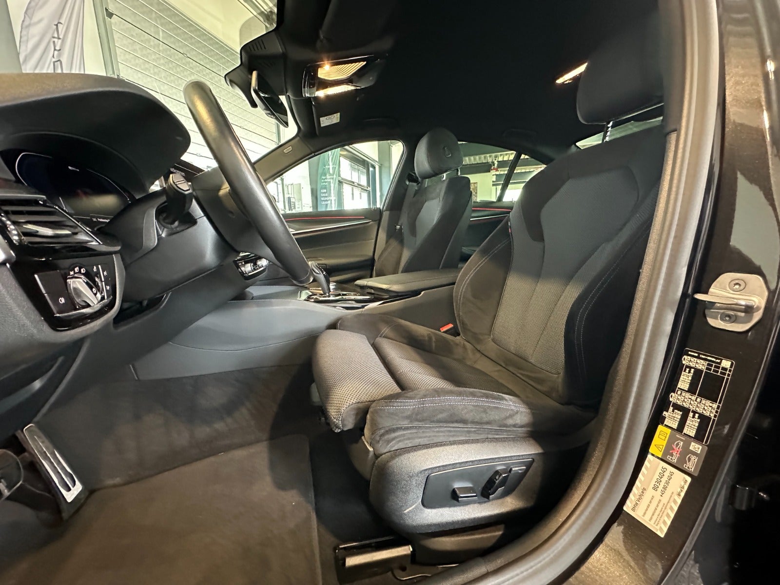 BMW 545e 3,0 M-Sport xDrive aut. 4d - 18