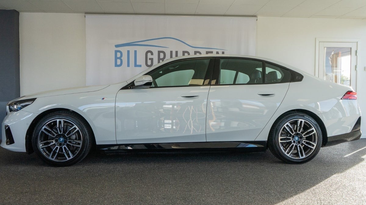 Billede af BMW i5  eDrive40 M-Sport