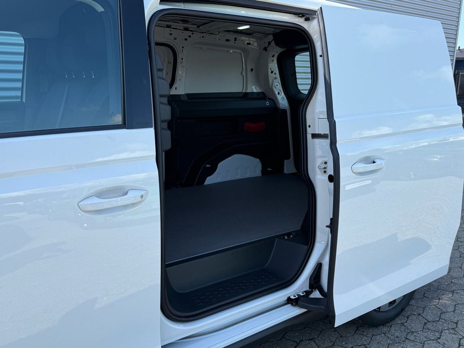 VW ID.Buzz Cargo Pro