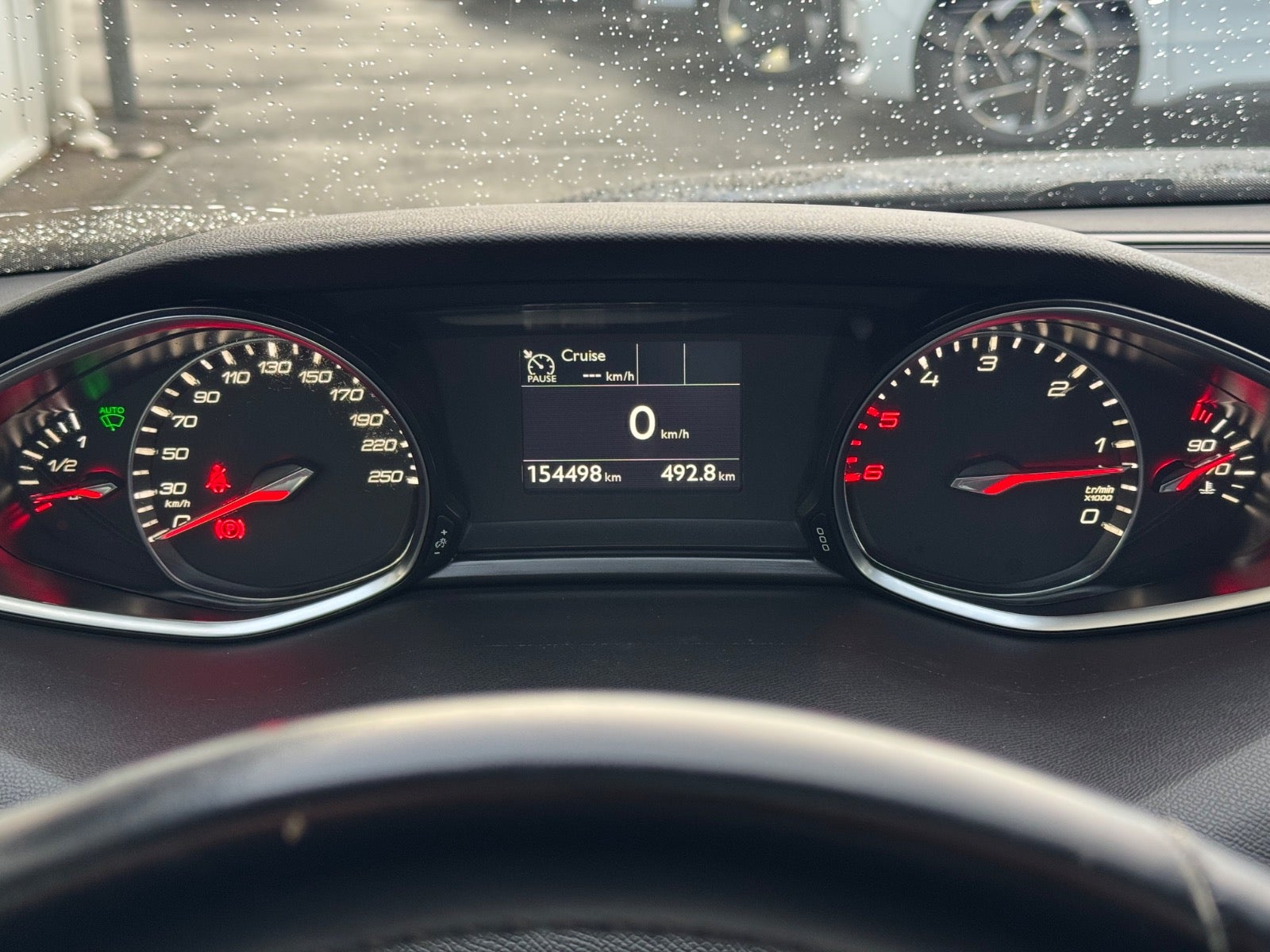 Billede af Peugeot 308 1,6 BlueHDi 120 Allure Sky SW