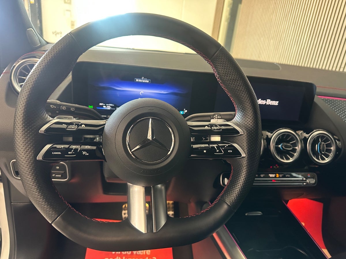Mercedes EQA250+ AMG Line Advance Plus Mercedes EQA250+ AMG Line Advance Plus