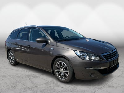 Peugeot 308 1,6 BlueHDi 120 Style SW 5d