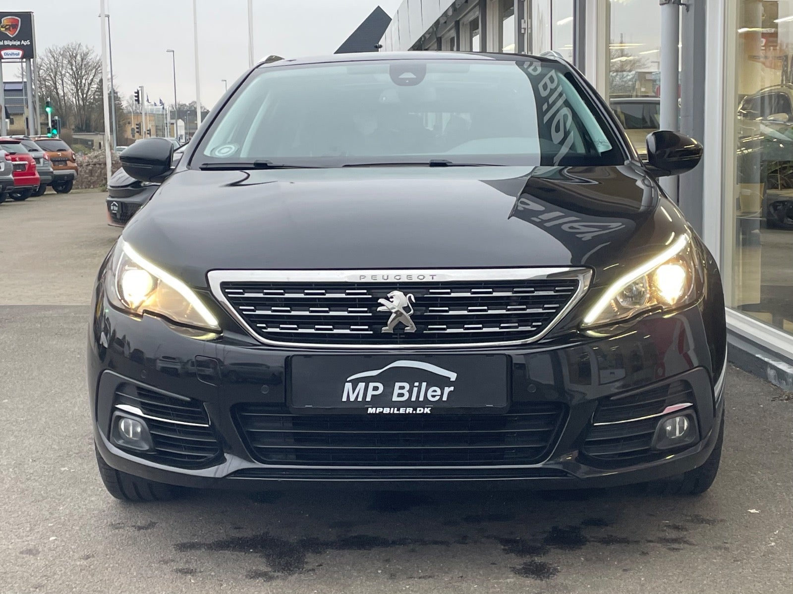 Billede af Peugeot 308 1,5 BlueHDi 130 Selection Sky SW