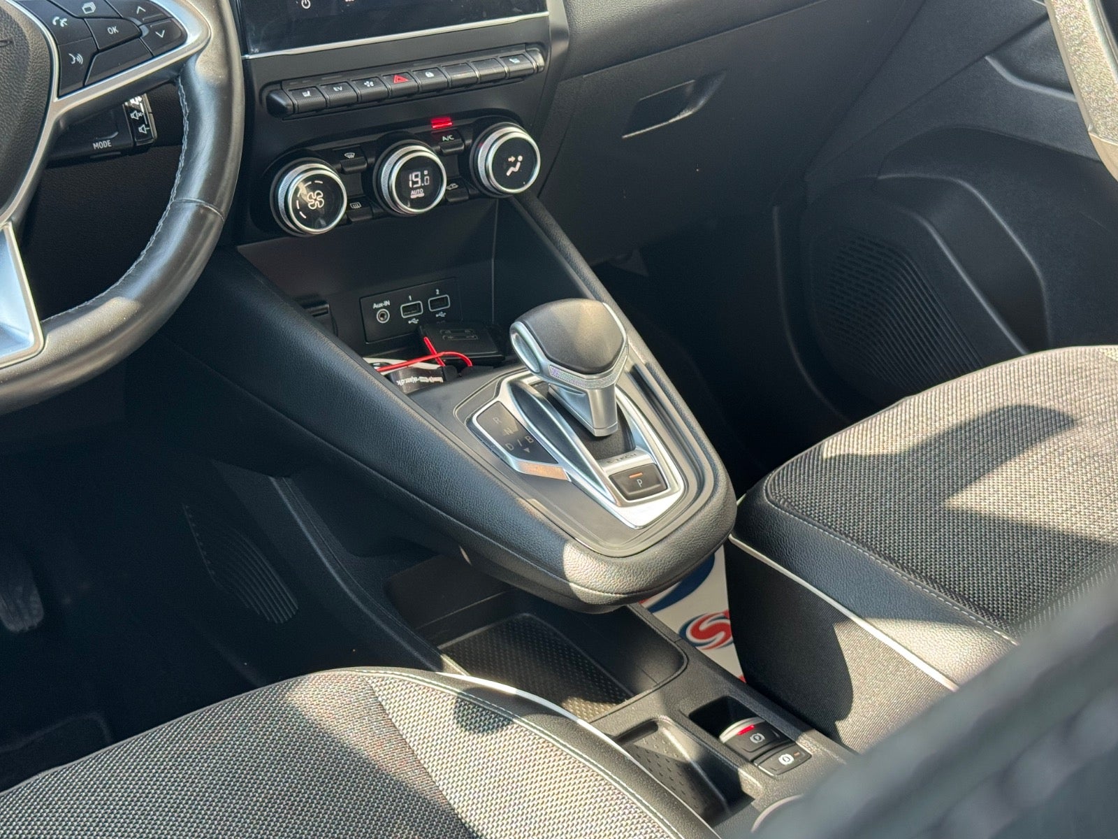 Billede af Renault Captur 1,6 E-Tech Intens