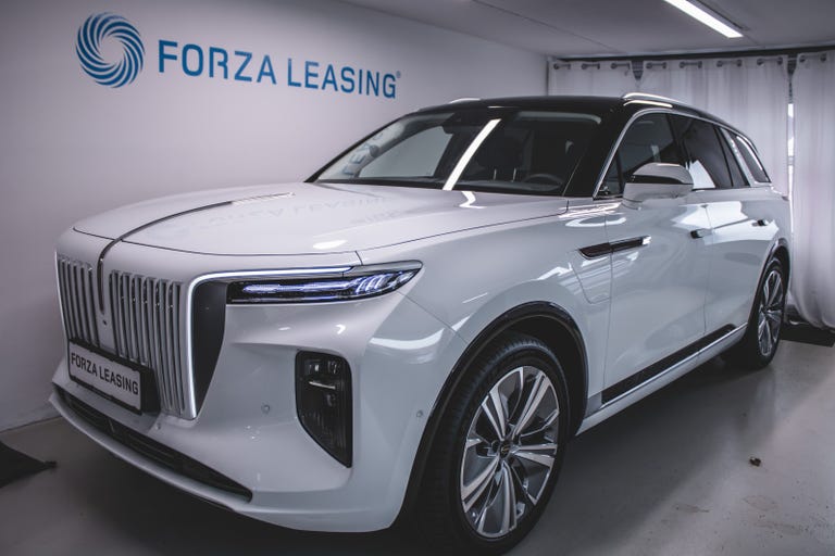 Hongqi E-HS9 Exclusive