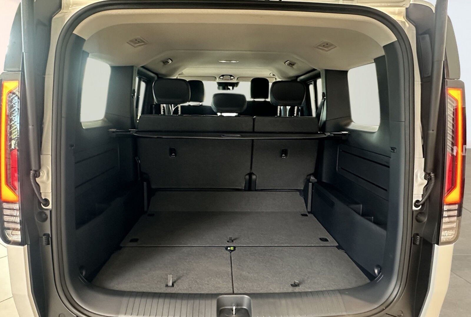 Kia PV5 Long Range Prestige
