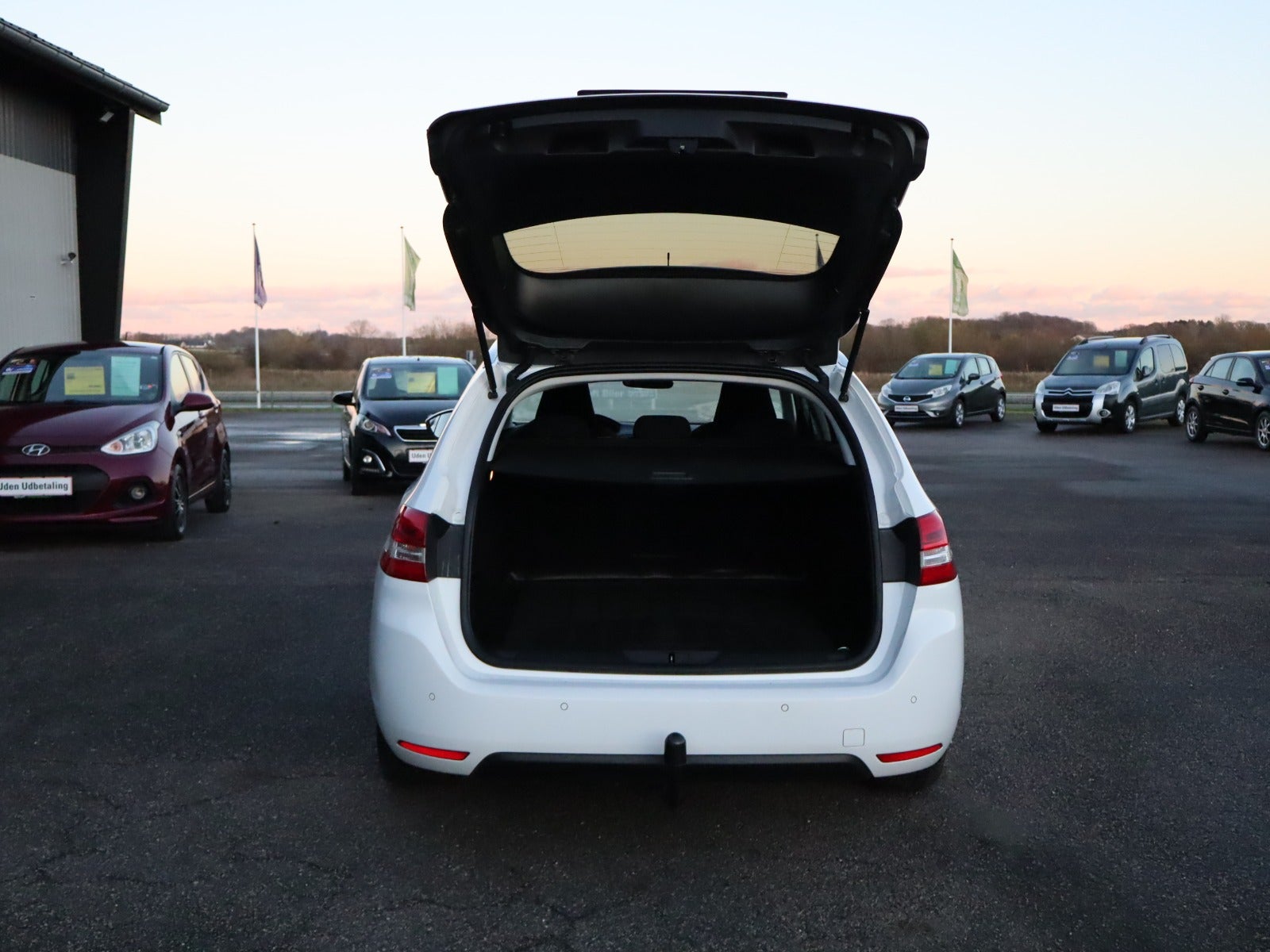 Billede af Peugeot 308 1,6 BlueHDi 120 Allure SE SW