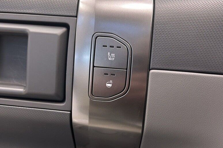 Kia EV3 Standard Range Access