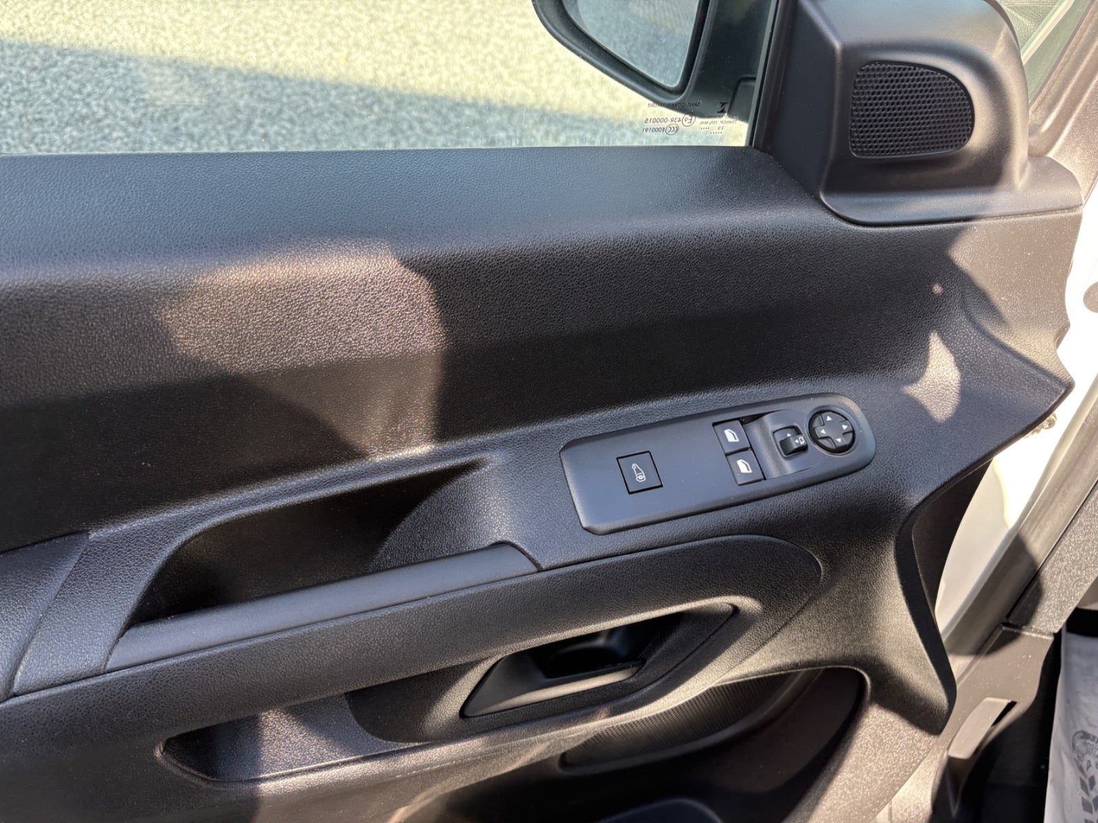 Peugeot Partner BlueHDi 100 L1V1 Plus Pro Van