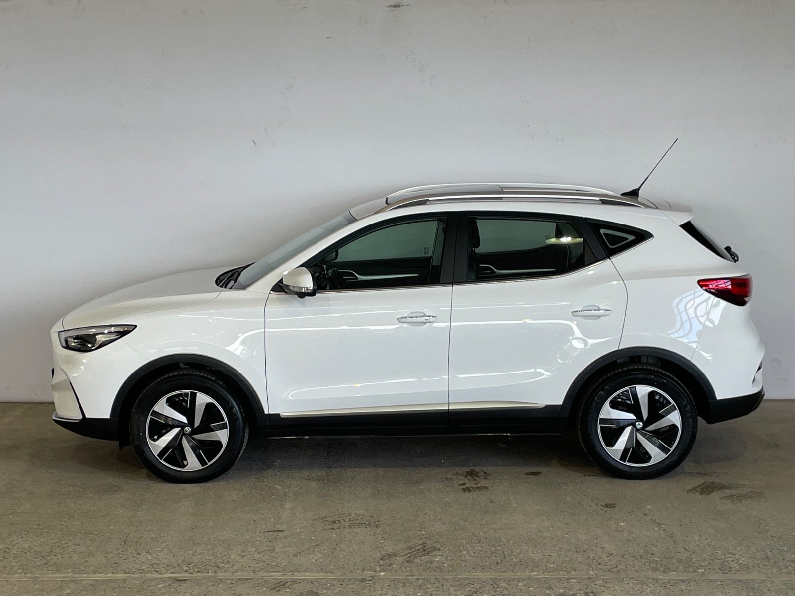 MG ZS Luxury
